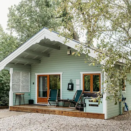 Lodge Zoffany Log Cabin, Whinstone View
